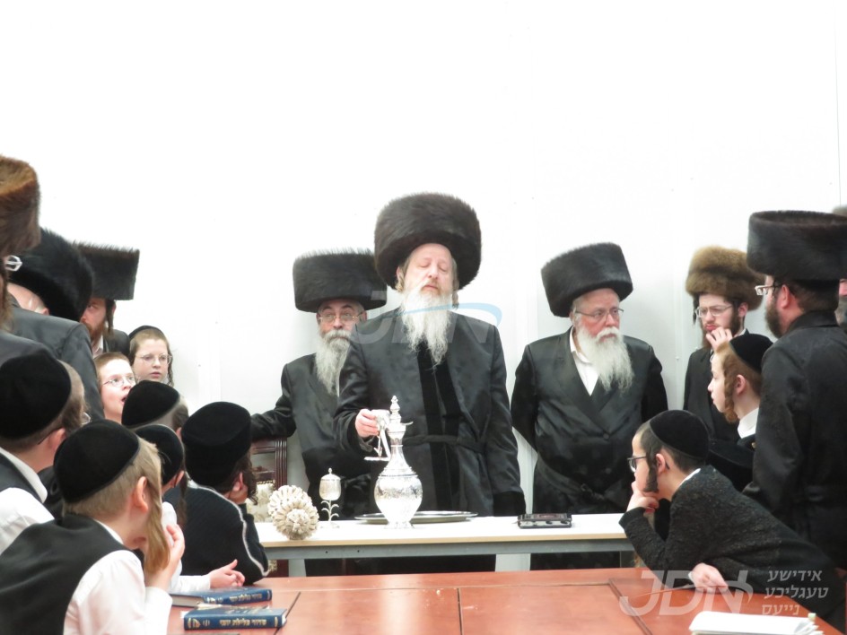 בארא פארק: טויזענטער אידן וועלן מיטהאלטן געהויבענער ויזניצע שבת מיטן חשובן גאסט האדמו"ר מדזיקוב וויזניץ שליט"א