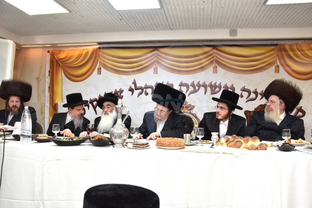 שמחת התנאים בבית לינסק - ראדזין