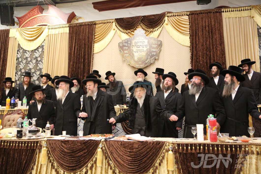 מעמד כבוד התורה אין ישיבה גדולה פינסק קארלין