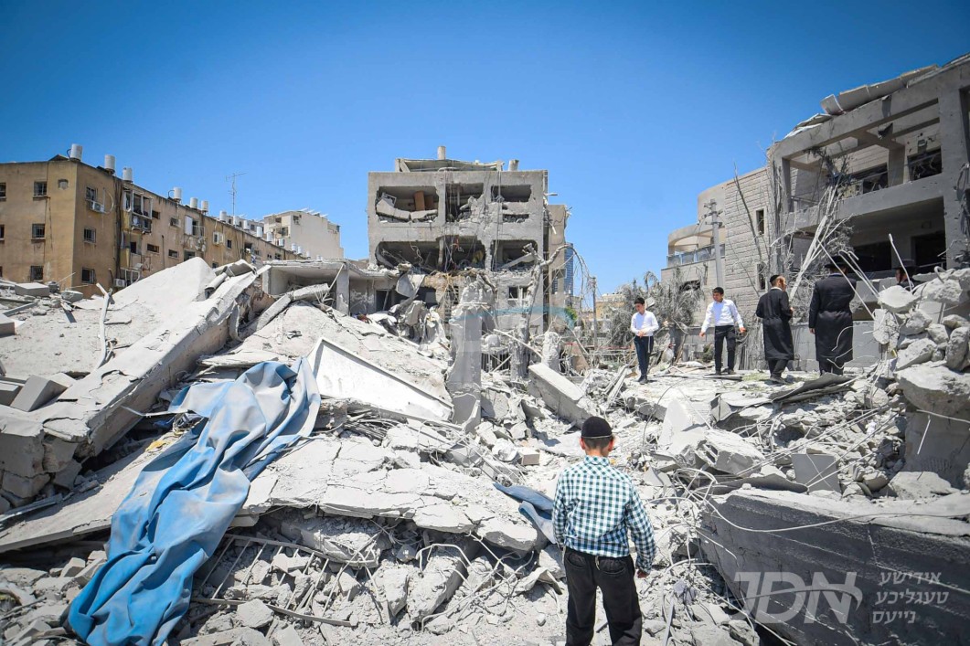 בני ברק, פתח תקוה, חיפה: שווערע באריכטן פון איראנער מיסילס אין לויף פון די נאכט