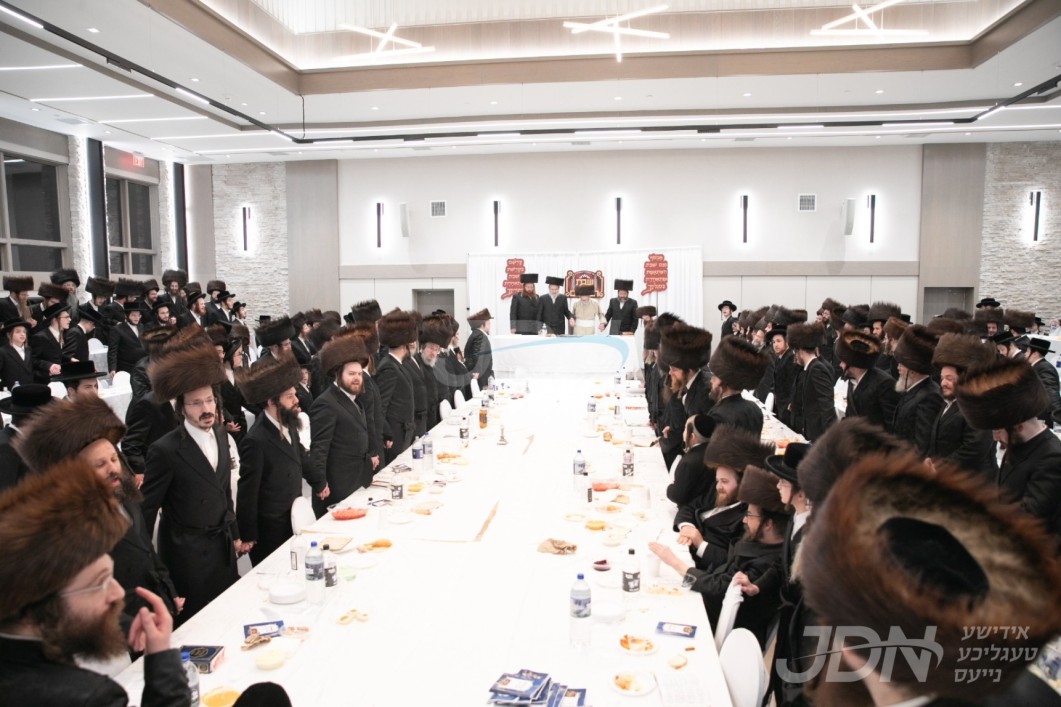 שבת המרומם בראשות האדמו&quot;ר מקהל חסידי ירושלים אין פראכטפולן המספיק רעזארט