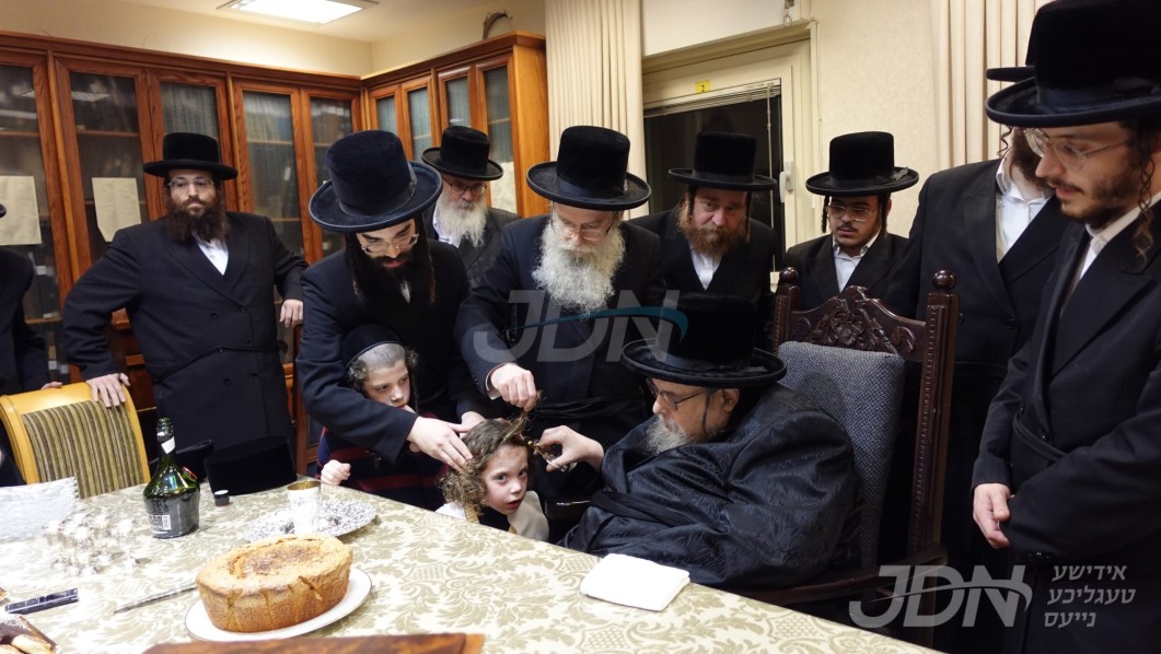 שמחת החאלאקע פון אן אור אייניקל פון האדמו&quot;ר מבעלזא