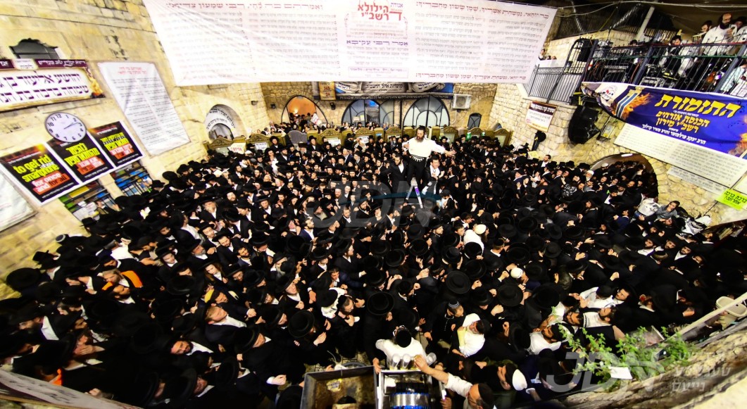 ל&quot;ג בעומר אין אתרא קדישא מירון