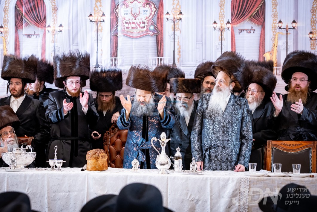 שמחת החתונה פון אן אייניקל פון הגה&quot;צ אבד&quot;ק באבוב-45