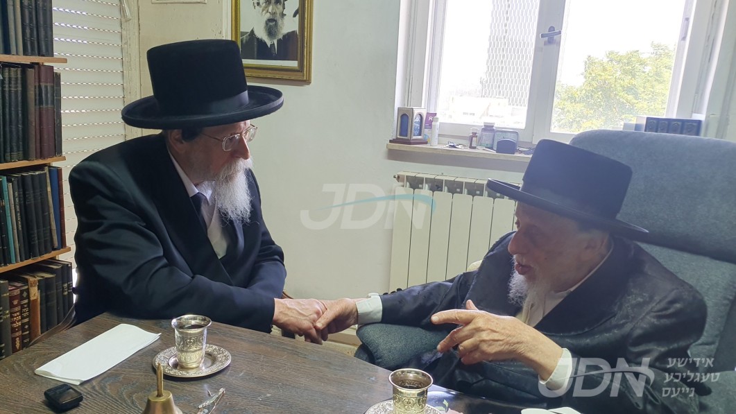 האדמו&quot;ר מבאיאן באזוכט ביי האדמו&quot;ר מקאפיטשניץ