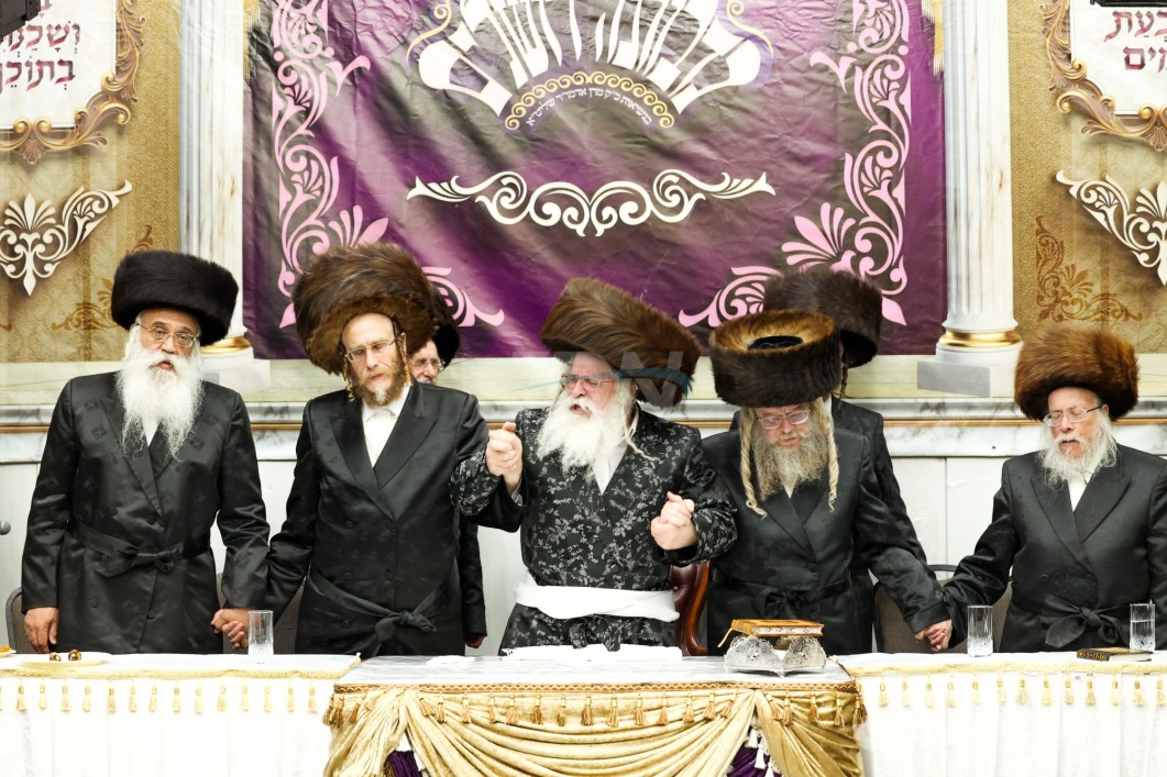 סוכות אין חצר הקודש נדבורנה ירושלים