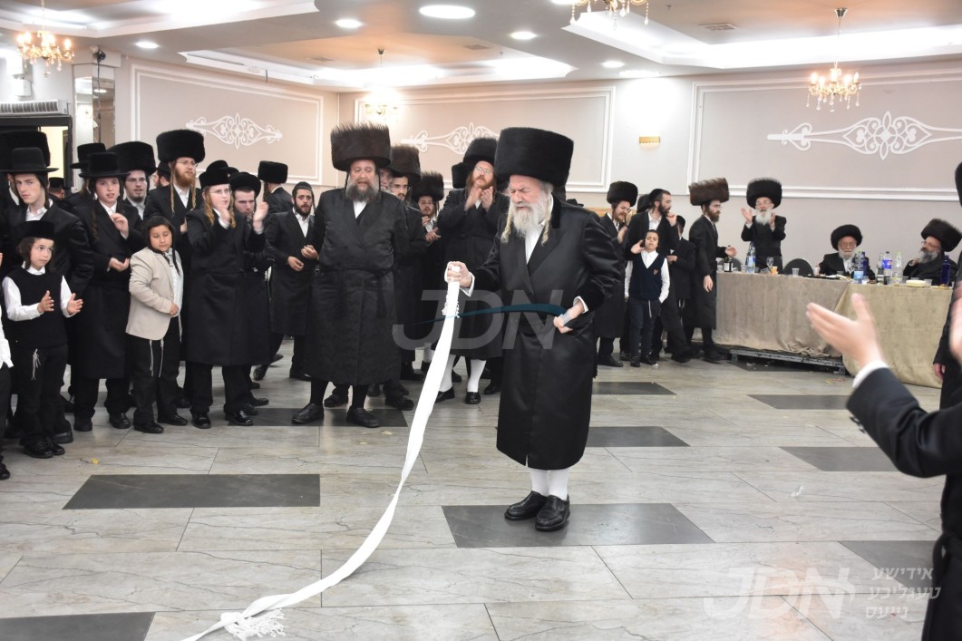 שמחת החתונה פון אן אייניקל פון האדמו&quot;ר מאשלאג