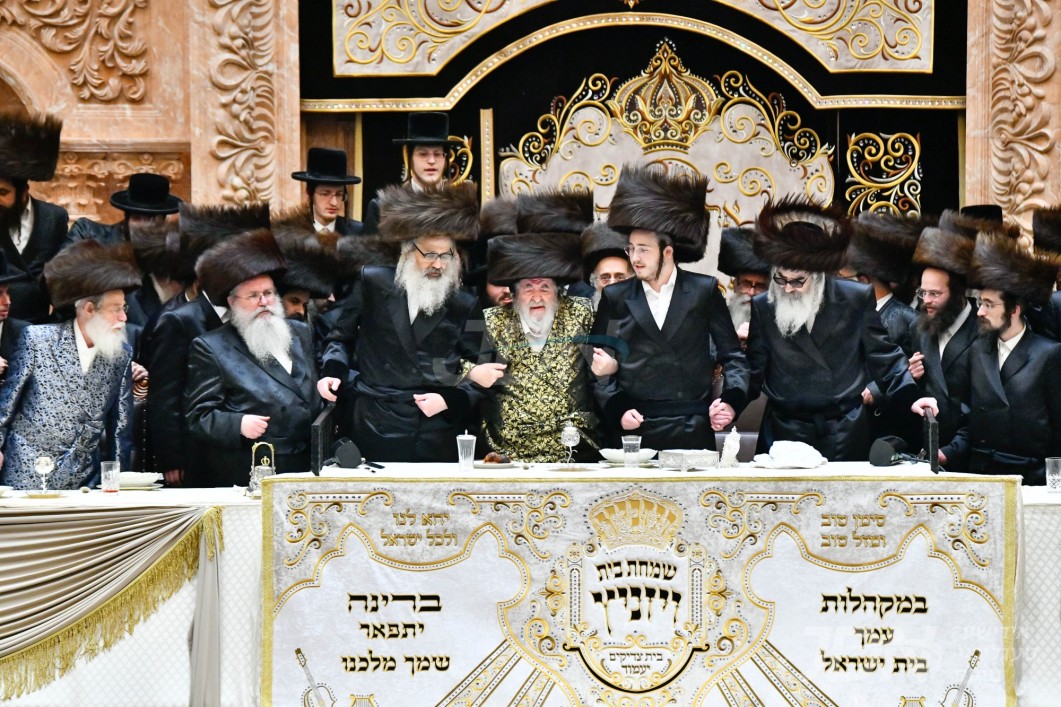 שמחת החתונה פון החתן אור אייניקל פון האדמו"ר מוויזניץ און אייניקל פון האדמו"רים מוויזניץ פון קייאמישע און בית שמש