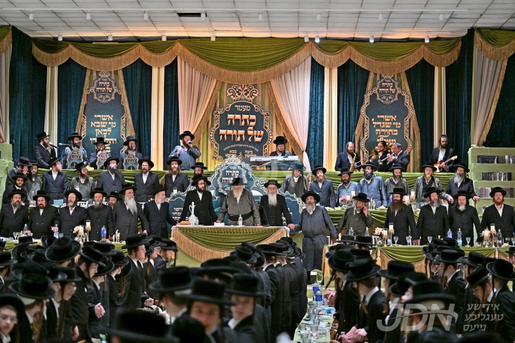 מעמד כתרה של תורה אין ישיבות תולדות אהרן‎