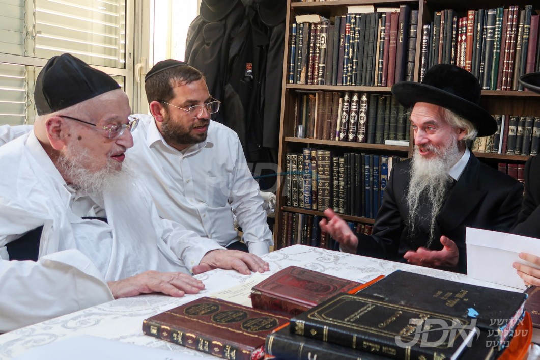 האדמו&quot;ר מלוצק באזוכט ביי הגאון רבי מאיר צבי בערגמאן