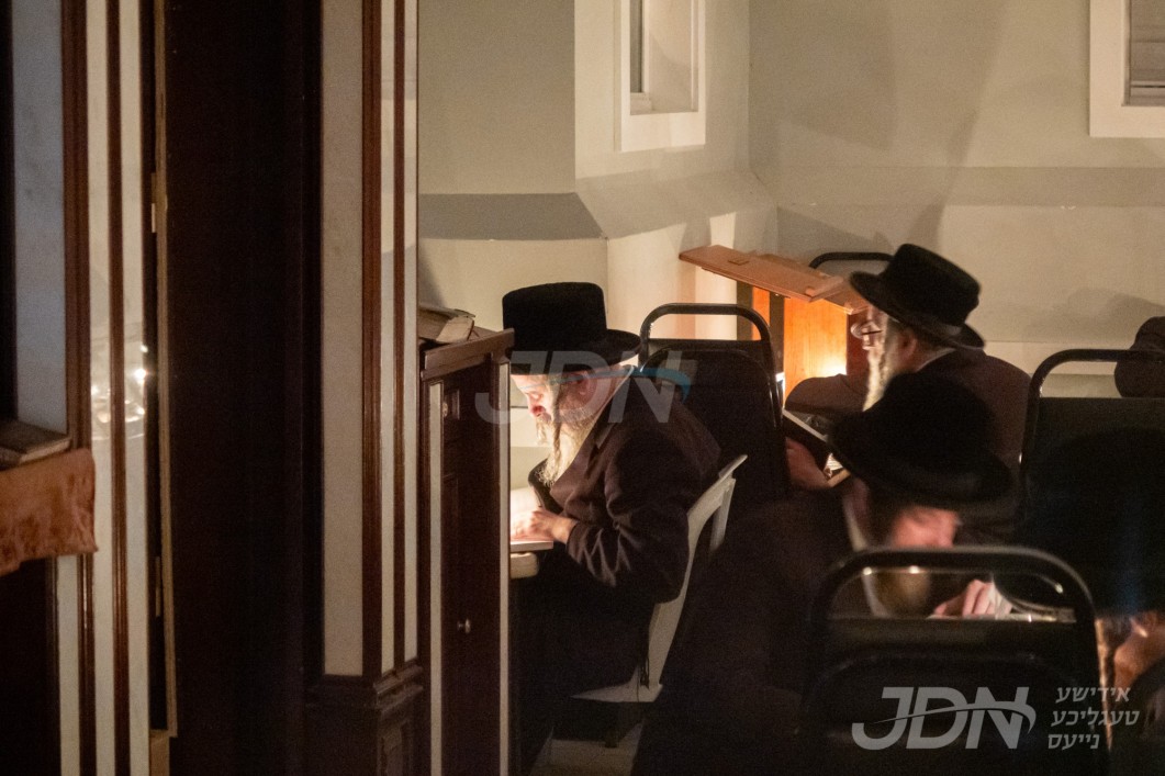 תשעה באב אין חצר הקודש ראחמיסטריווקא ספרינג וואלי