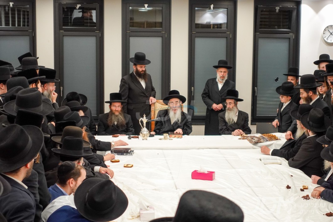 מעמד קבלת פנים פאר האדמו"ר מאלכסנדר בבית מדרשו אין ציריך, שווייץ