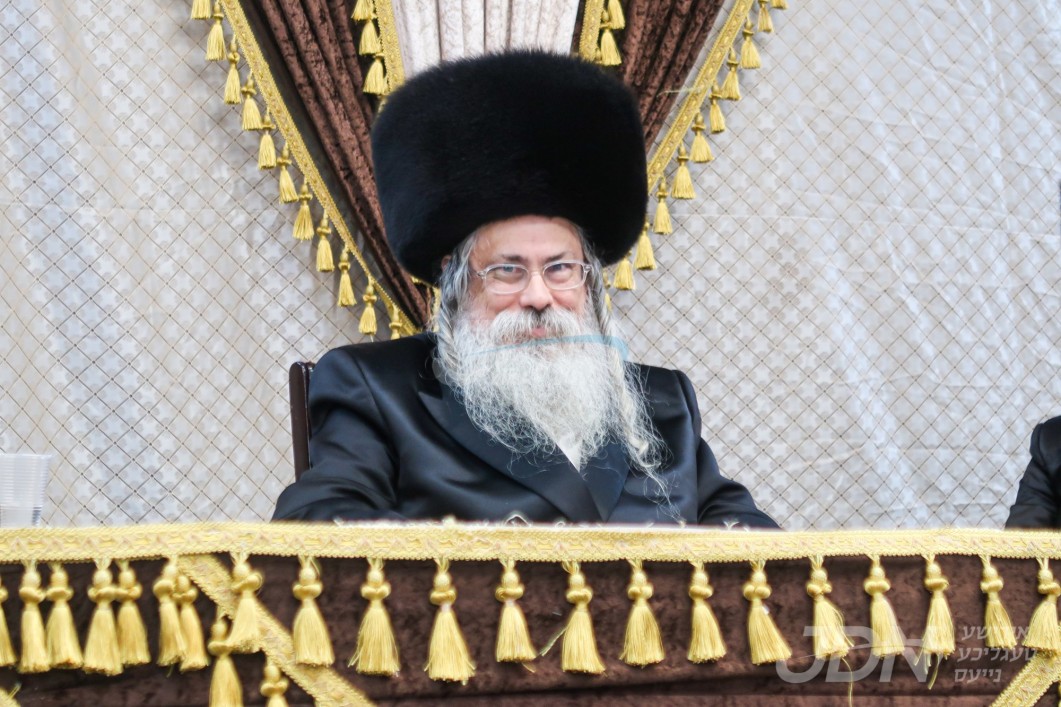 שמחת החתונה בבית טאלנא - אסטראוו קאלושין