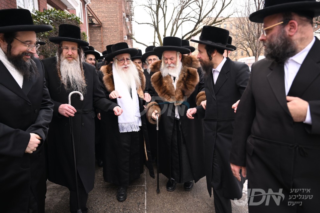 האדמו"ר מצאנז באזוכט אין בארא פארק