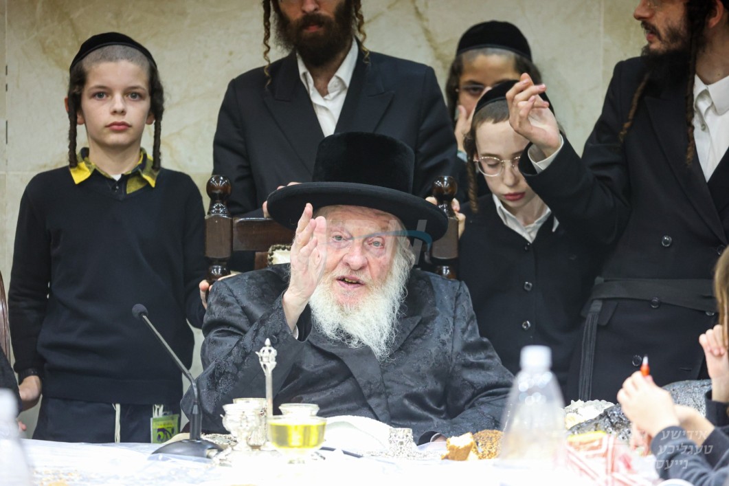 יארצייט פון הרה"ק בעל ברכת משה מלעלוב זי"ע ביי האדמו"ר מלעלוב