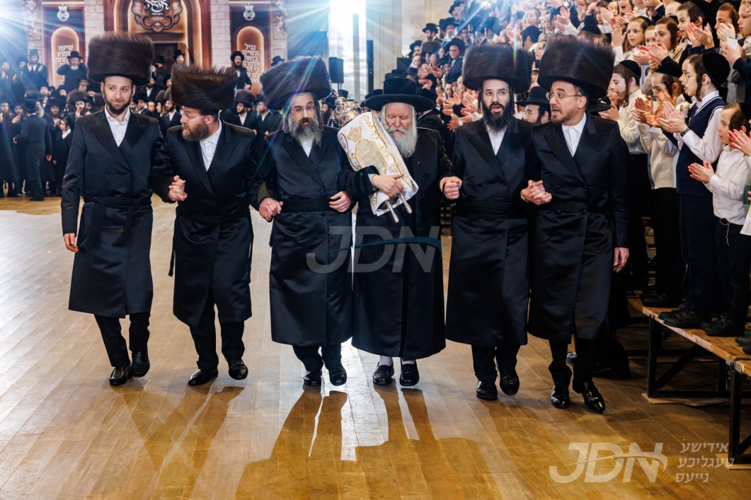 הכנסת ספר תורה צו תלמוד תורה בני ציון ד'באבוב - בנין לייבל רובין