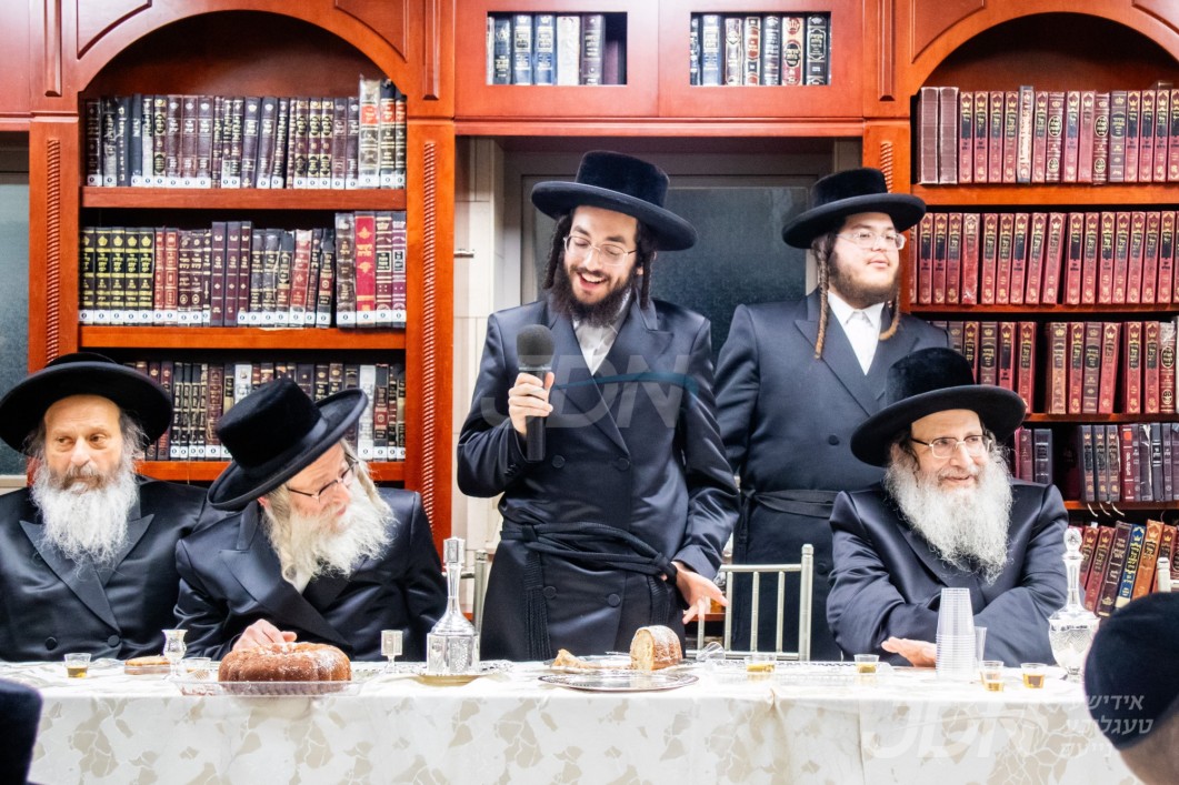 שמחת התנאים פון החתן בן הגה&quot;צ אבד&quot;ק לאסק מיט הכלה בת האדמו&quot;ר מספינקא