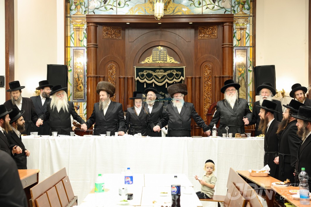 שמחת הבר מצוה פון אן אייניקל פון האדמו&quot;ר מבוהוש