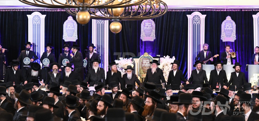 סיום הש&quot;ס דורך חבורת תורתך שעשועי ד&#039;סאטמאר אין בני ברק‎