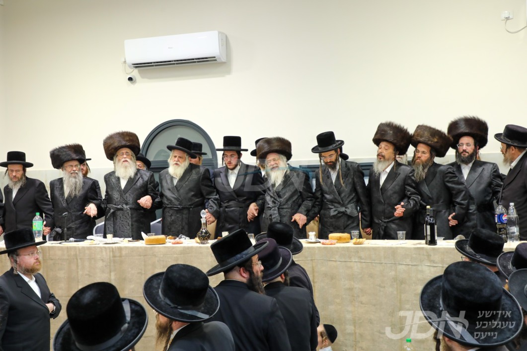 שמחת התנאים בבית חוג חתם סופר - שידלובצא