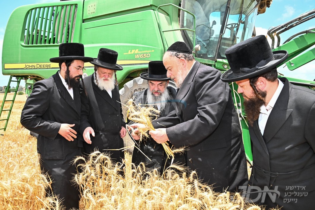 האדמו&quot;ר מלעלוב ביים שניידן ווייץ פאר מצות לקראת יו&quot;ט פסח תשפ&quot;ו הבעל&quot;ט