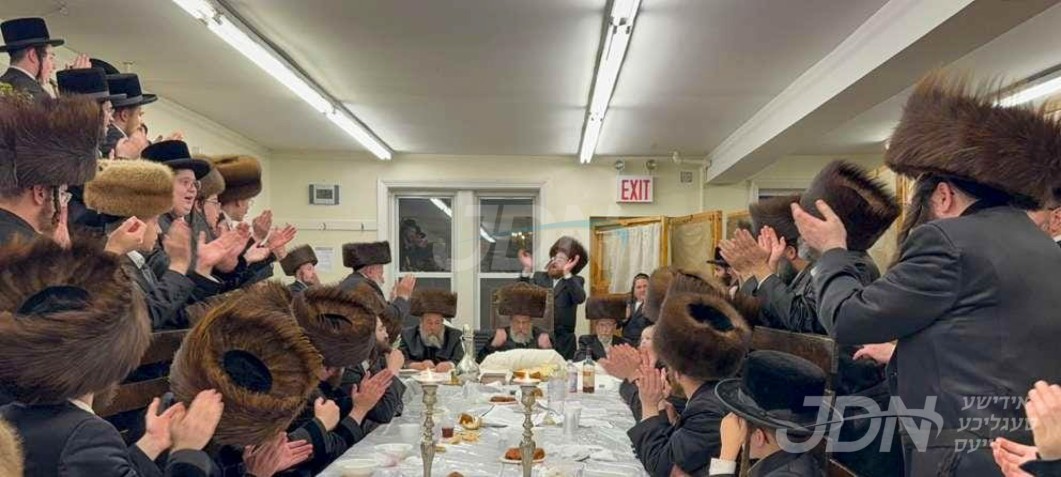 סוכות אין חצר הקודש סקווירא מב&quot;פ