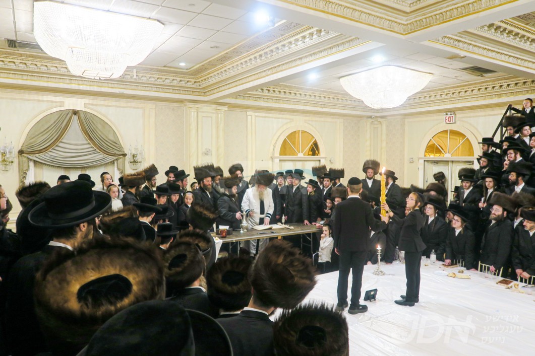 האדמו&quot;ר מניקלשבורג מוצש&quot;ק אין וויליאמסבורג