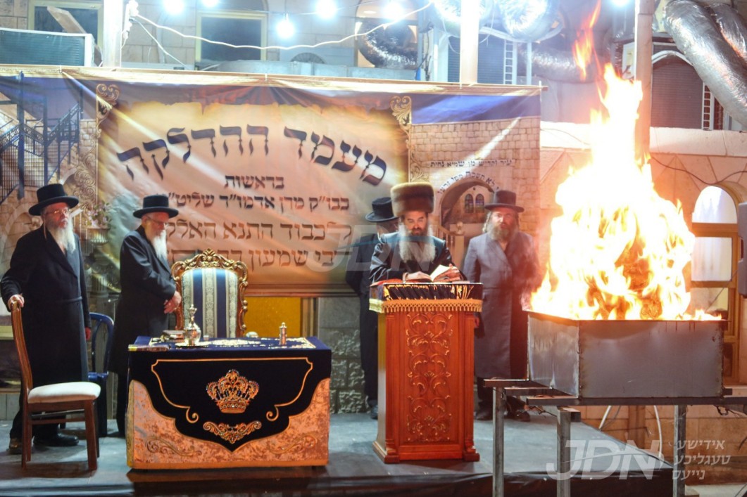 האדמו&quot;ר מסאדיגורה ירושלים ביים הדלקה ל&quot;ג בעומר