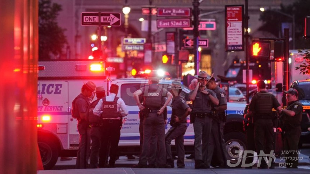 אידישע פרוי צווישן די אומגעקומענע אין פאטאלע שיסעריי אין מאנהעטן ה&quot;י