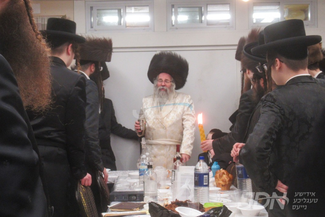 האדמו&quot;ר מראחוב מוצש&quot;ק אין קרית יואל