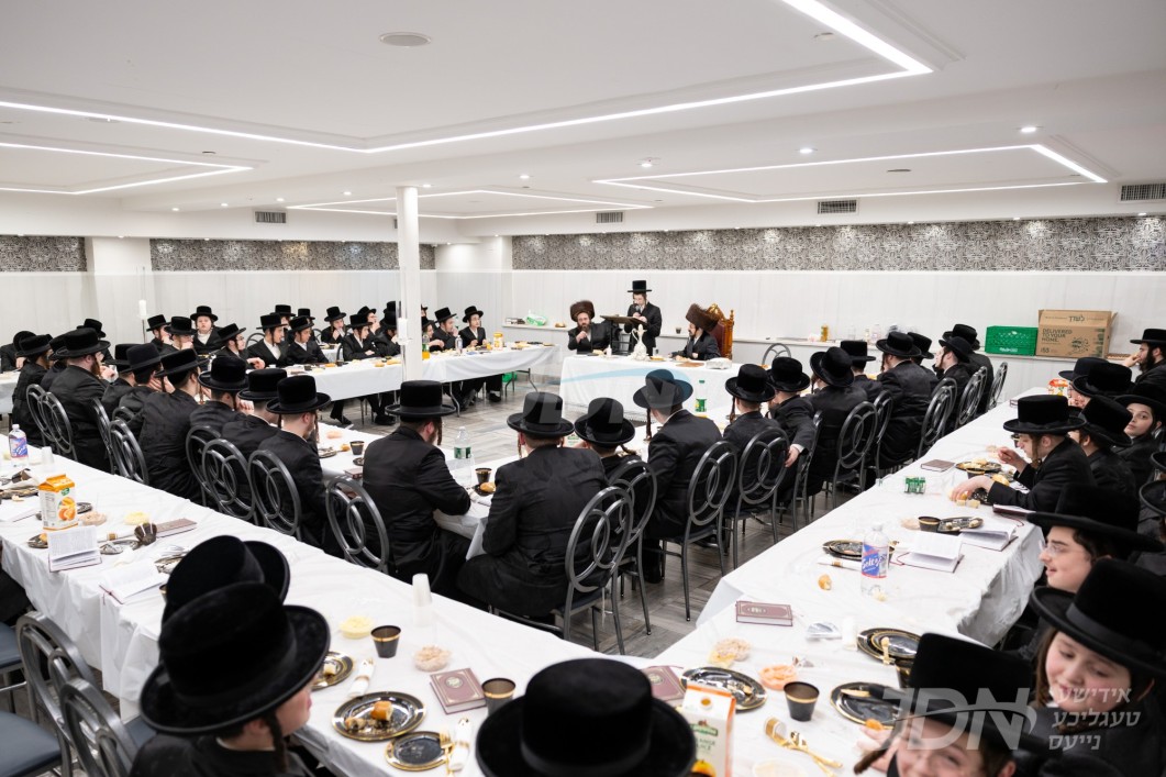 מלוה מלכה פאר בחורי סקולען