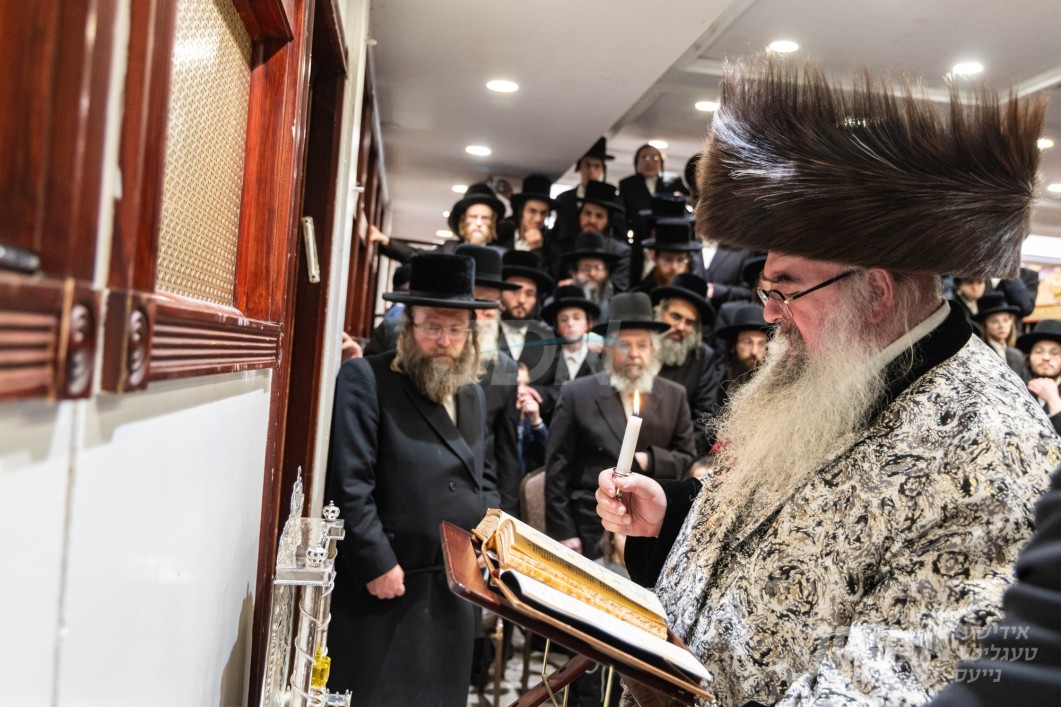 חנוכה אין חצר הקודש סקאליע