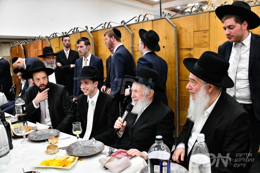 שמחת החתונה פון אן אייניקל פון הגאון רבי יצחק זילבערשטיין