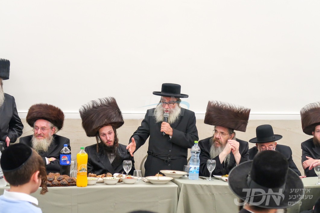 שמחת השבע ברכות בבית קארלין סטאלין - טריסק