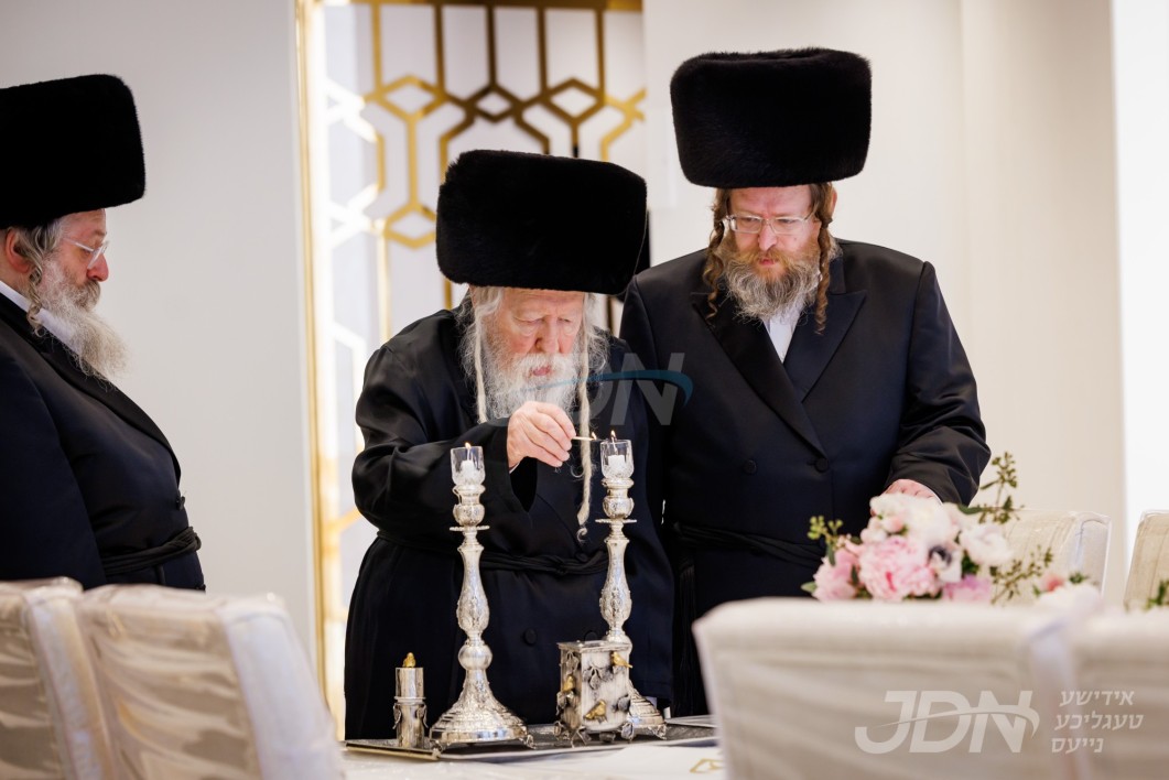 האדמו&quot;ר מגור גרייט זיך אהיימצופארן קיין ארץ ישראל, פריוואטע שבת ווערט געפראוועט אין מאנסי