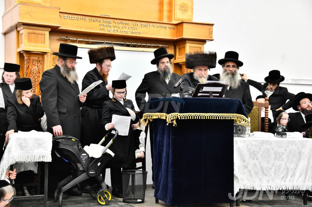 ווידעא: קריאת שמע ליינען פון אן אייניקל פון האדמו&quot;ר מראחמיסטריווקא