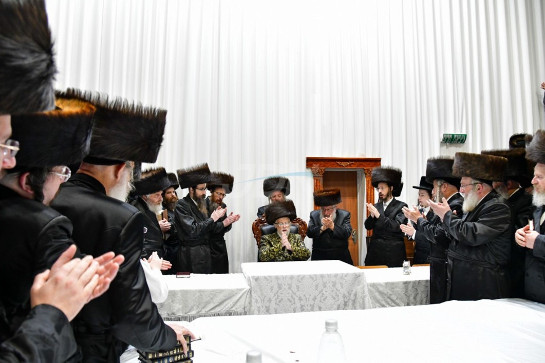 מוצאי שבועות אין חצר הקודש סערט וויזניץ