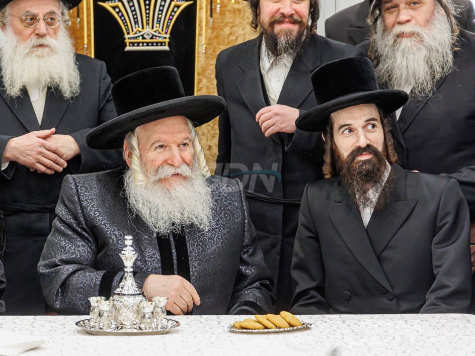 האדמו&quot;ר מבאבוב נעמט אויף חתנו הגה&quot;צ ר&#039; יחזקאל ליפשיץ אלס דומ&quot;ץ באבוב אין לינדען