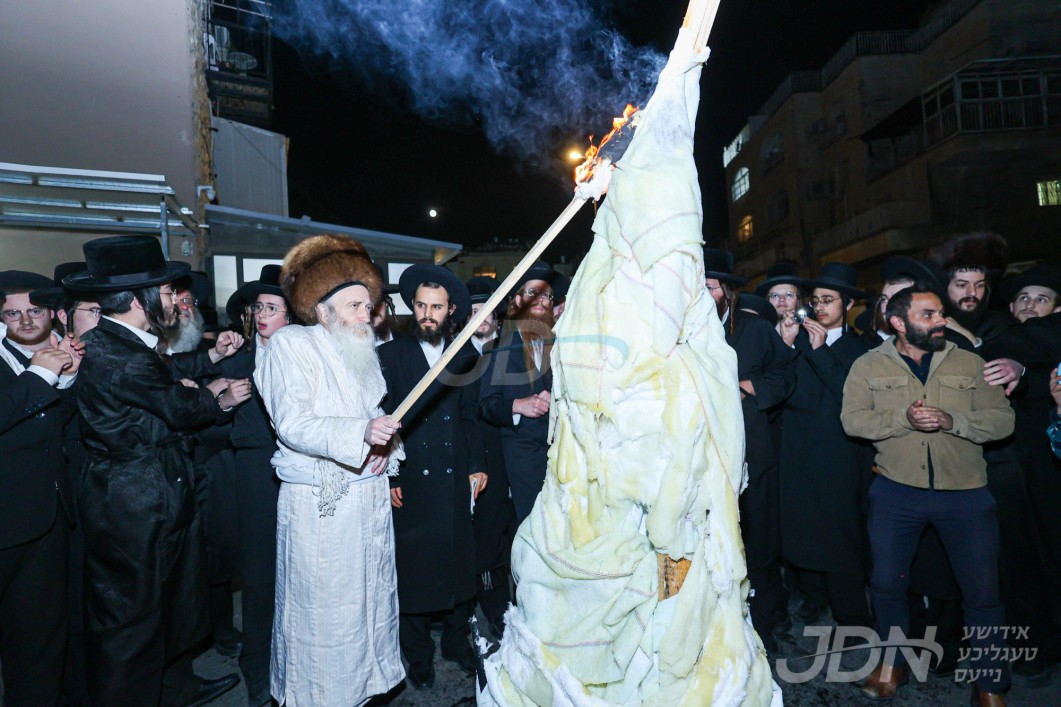 הגה&quot;צ רבי יצחק מאיר מארגענשטערן ביים הדלקה ל&quot;ג בעומר