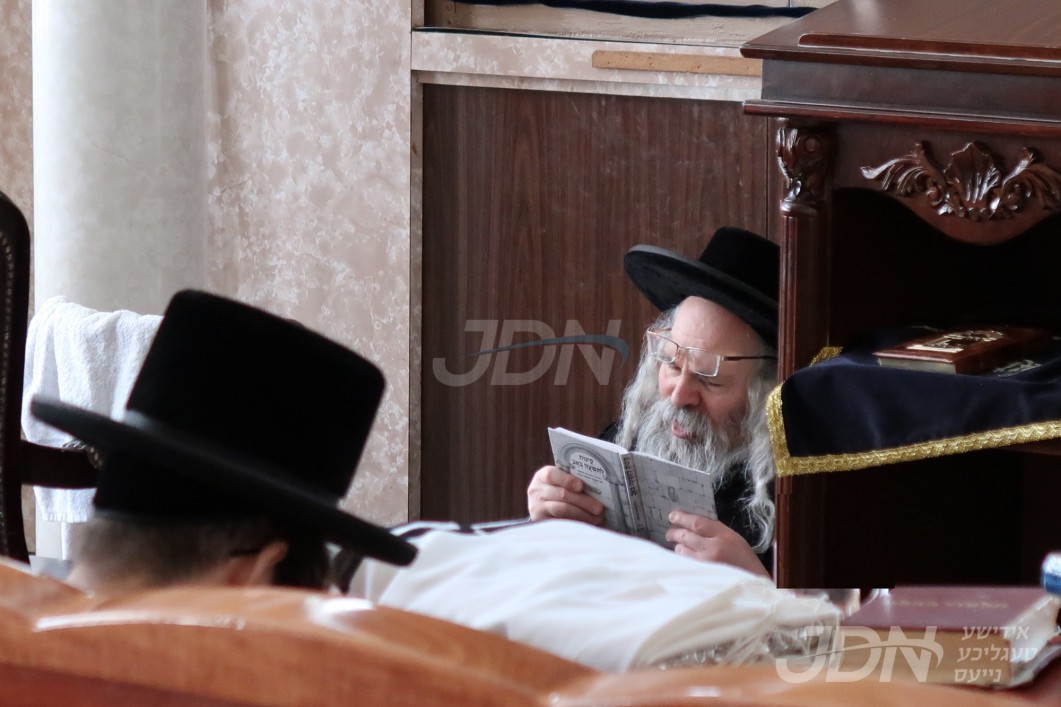 תשעה באב אין חצר הקודש ראחוב