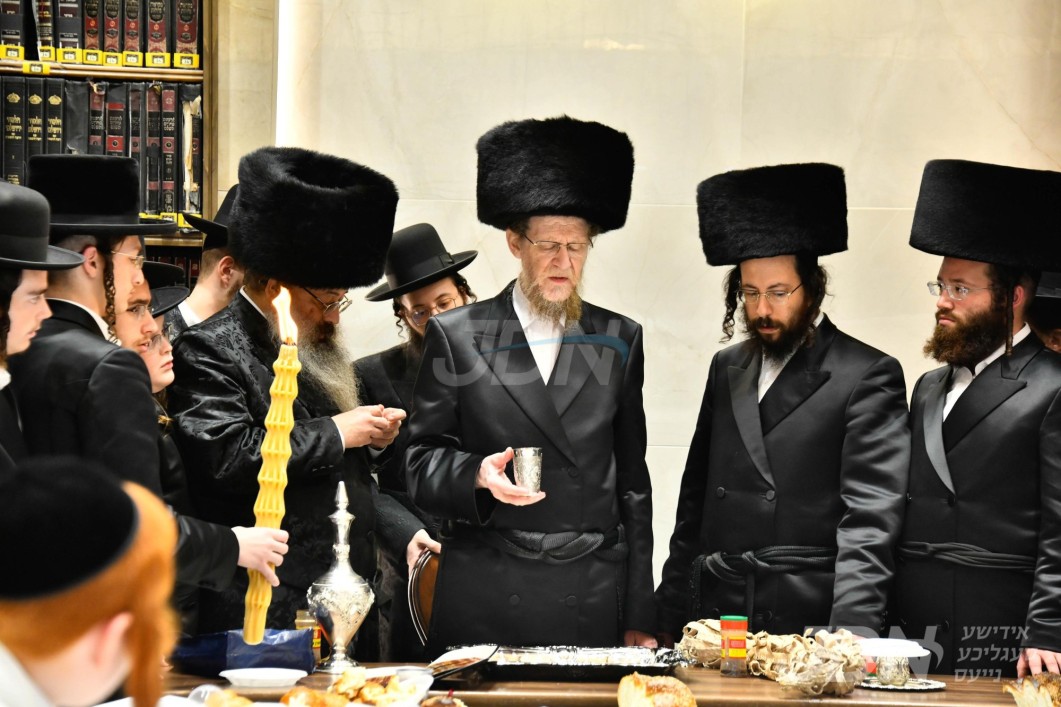 האדמו&quot;ר מאלכסנדר מוצש&quot;ק אין בני ברק