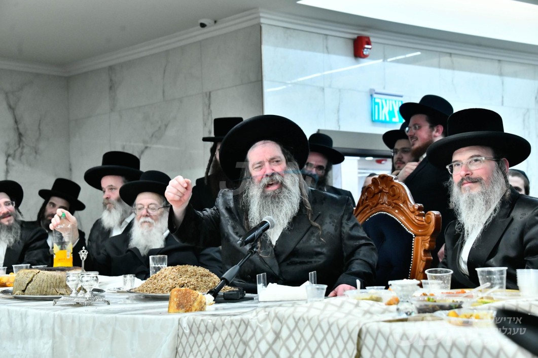 האדמו&quot;ר מבישטינא ביים טיש לרגל י&quot;ט כסלו אין בני ברק