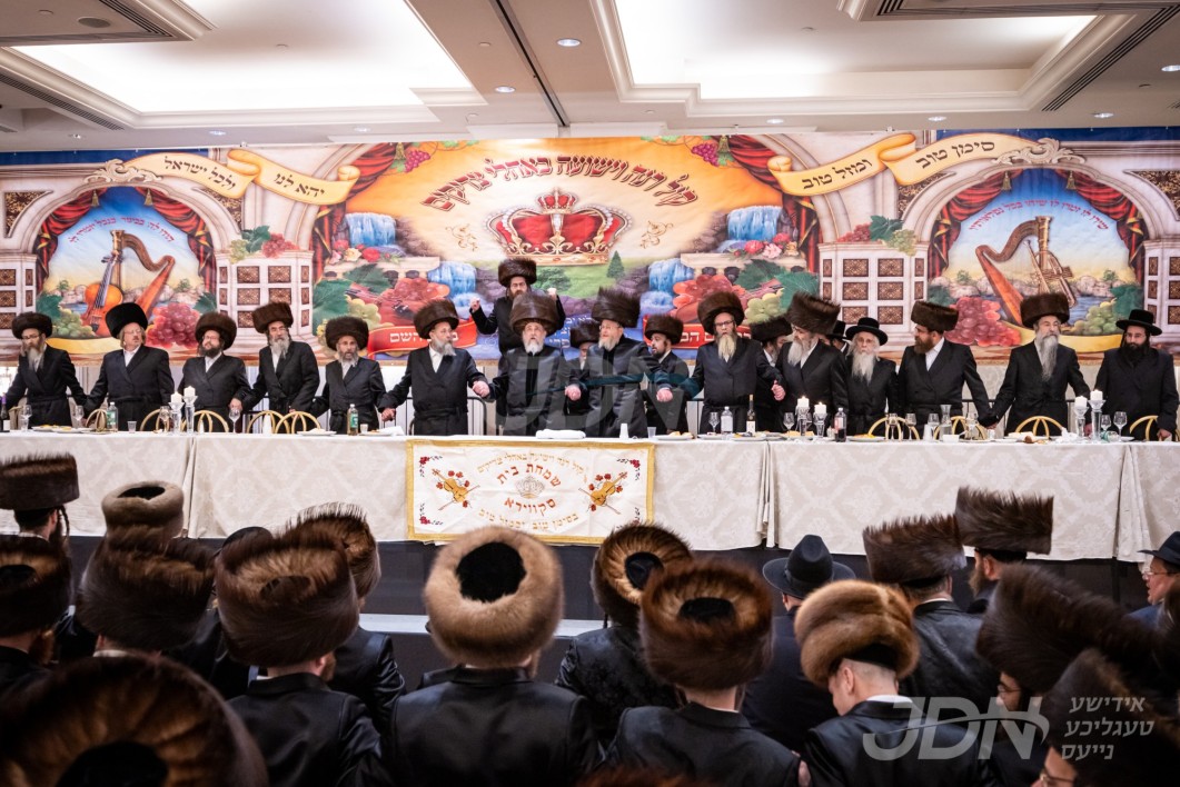 שמחת החתונה פון החתן בן האדמו&quot;ר מסקווירא מב&quot;פ מיט הכלה בת אחיו הרה&quot;צ ר&#039; פינחס טווערסקי