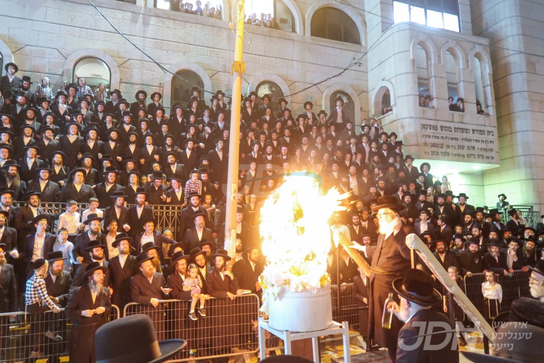 ל&quot;ג בעומר אין חצר הקודש בוהוש