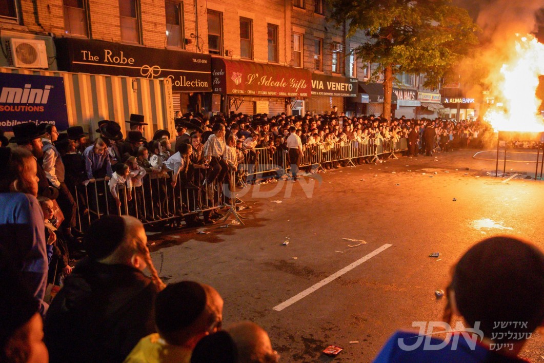 ל&quot;ג בעומר אין קהילת בעלזא אין בארא פארק