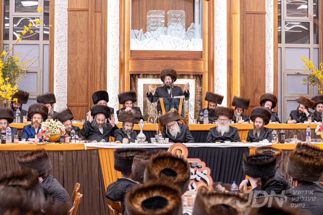 מעמד אבות על בנים פאר עלטערן פון תלמידי ישיבה ומתיבתא אהל רפאל קאשוי