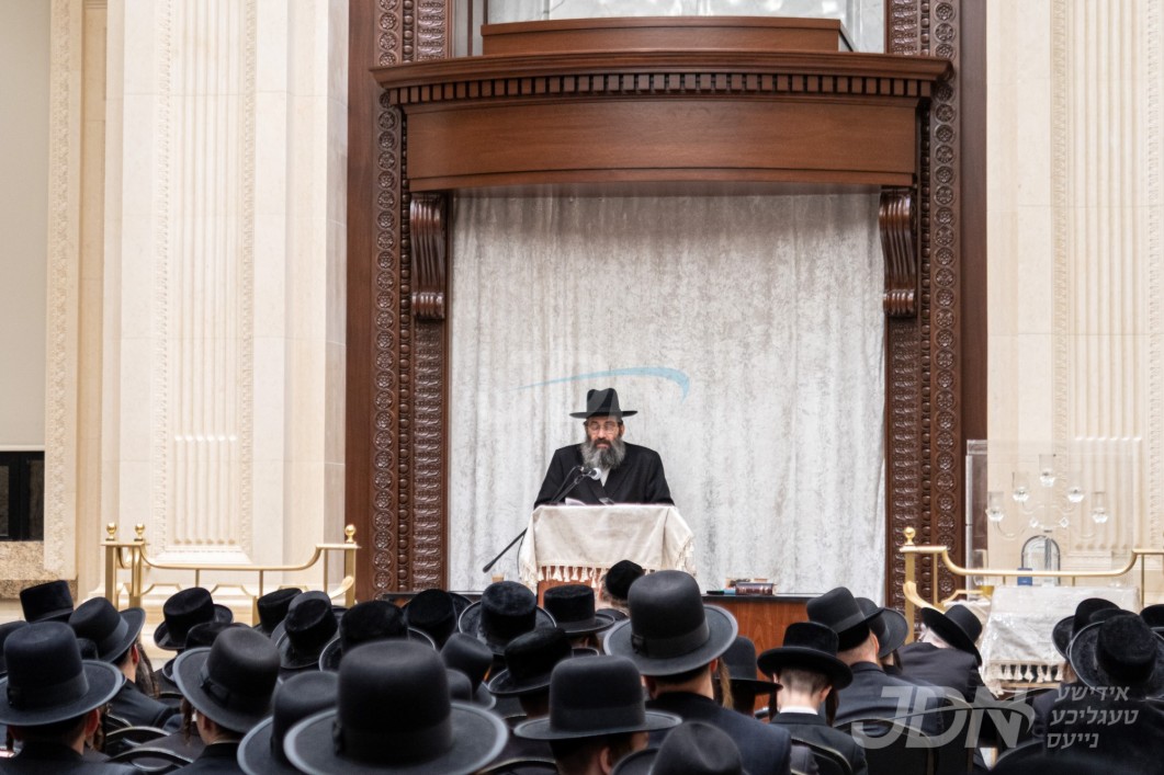 פרישע דאטום באשטימט פאר היסטארישע נסיעה פון הגה&quot;צ המשפיע רבי צבי מאיר זילבערבערג שליט&quot;א ראש חבורת נחלת יעקב לטובת מוסדותיו הקדושים