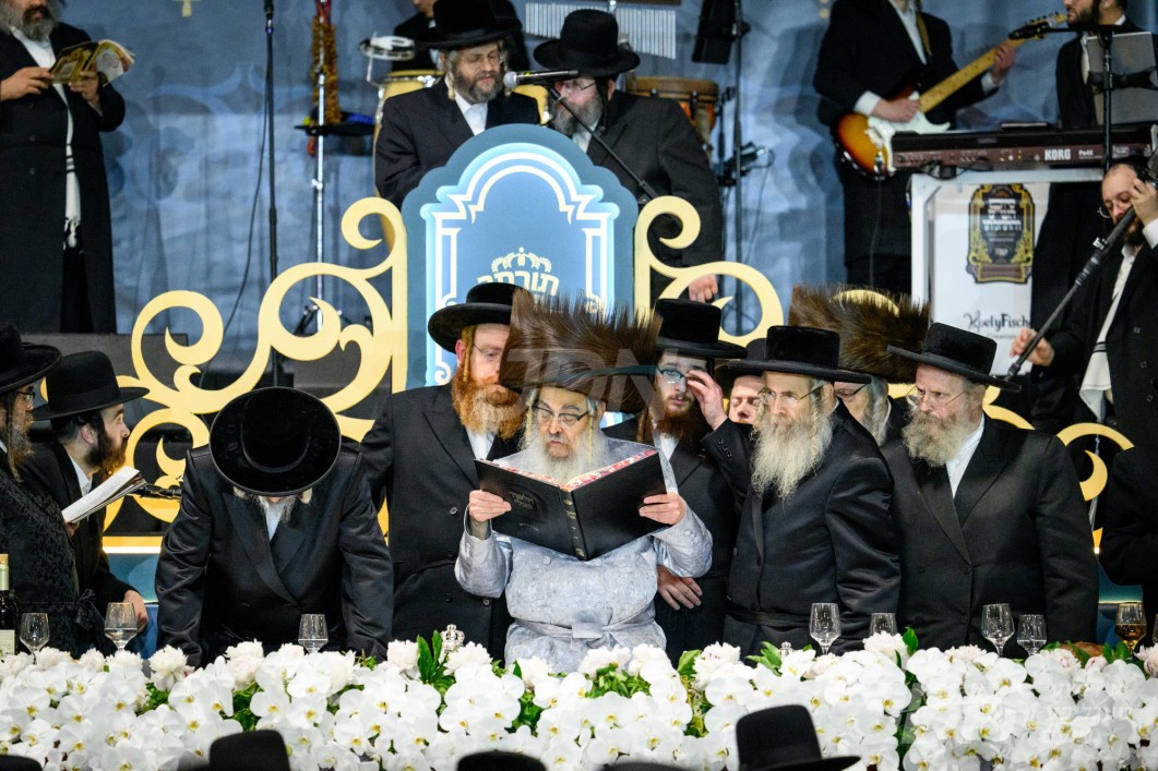 היסטארישער סיום הש&quot;ס פאראייניגט טויזנטער תלמידי וחסידי סאטמאר אין תורה&#039;דיגע פרייד