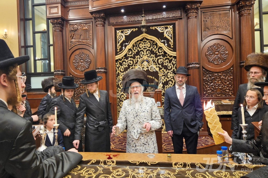 האדמו&quot;ר מקאסאן באזוכט אין טשיקאגו