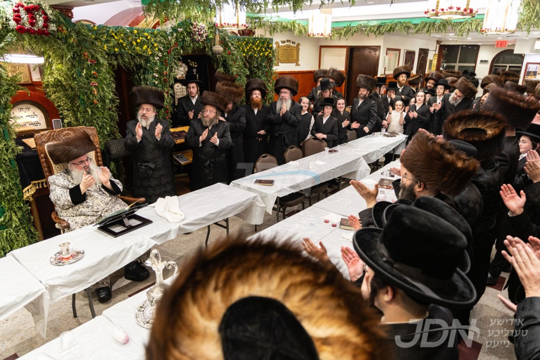 מוצאי שבועות אין חצר הקודש סקאליע